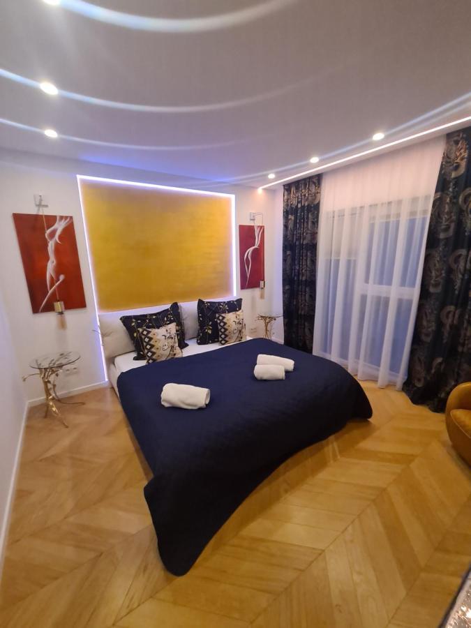 Ferienwohnung Luxury Penthouse Rzeszów Exterior foto