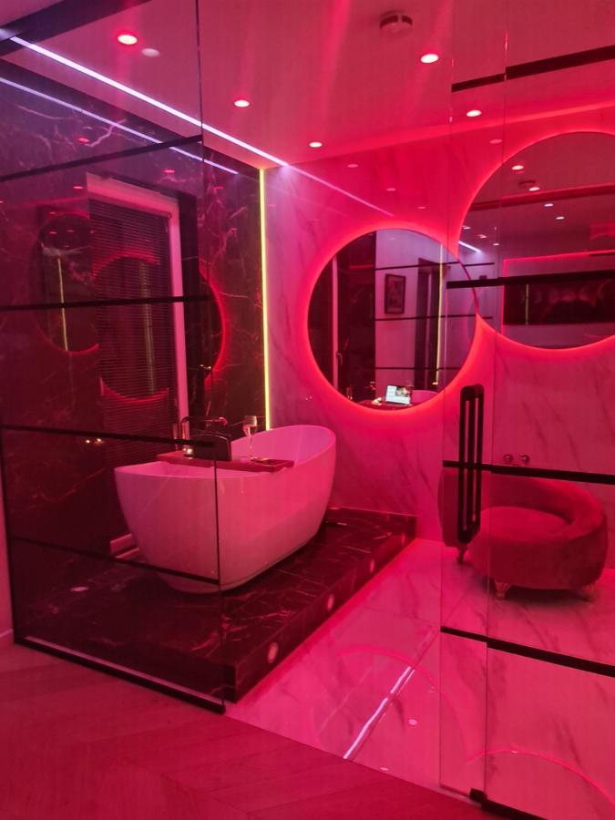 Ferienwohnung Luxury Penthouse Rzeszów Exterior foto